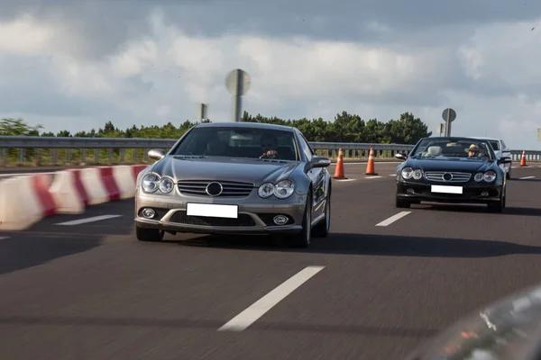 A Closer Look at Services Offered by a Toronto Trucking Company