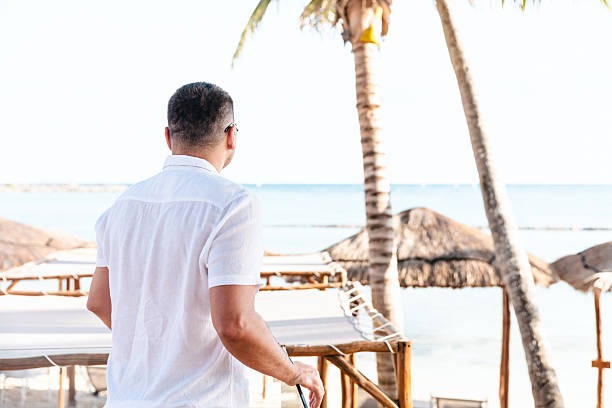 Minimalist Resort Wear for Men for Clean Outfits